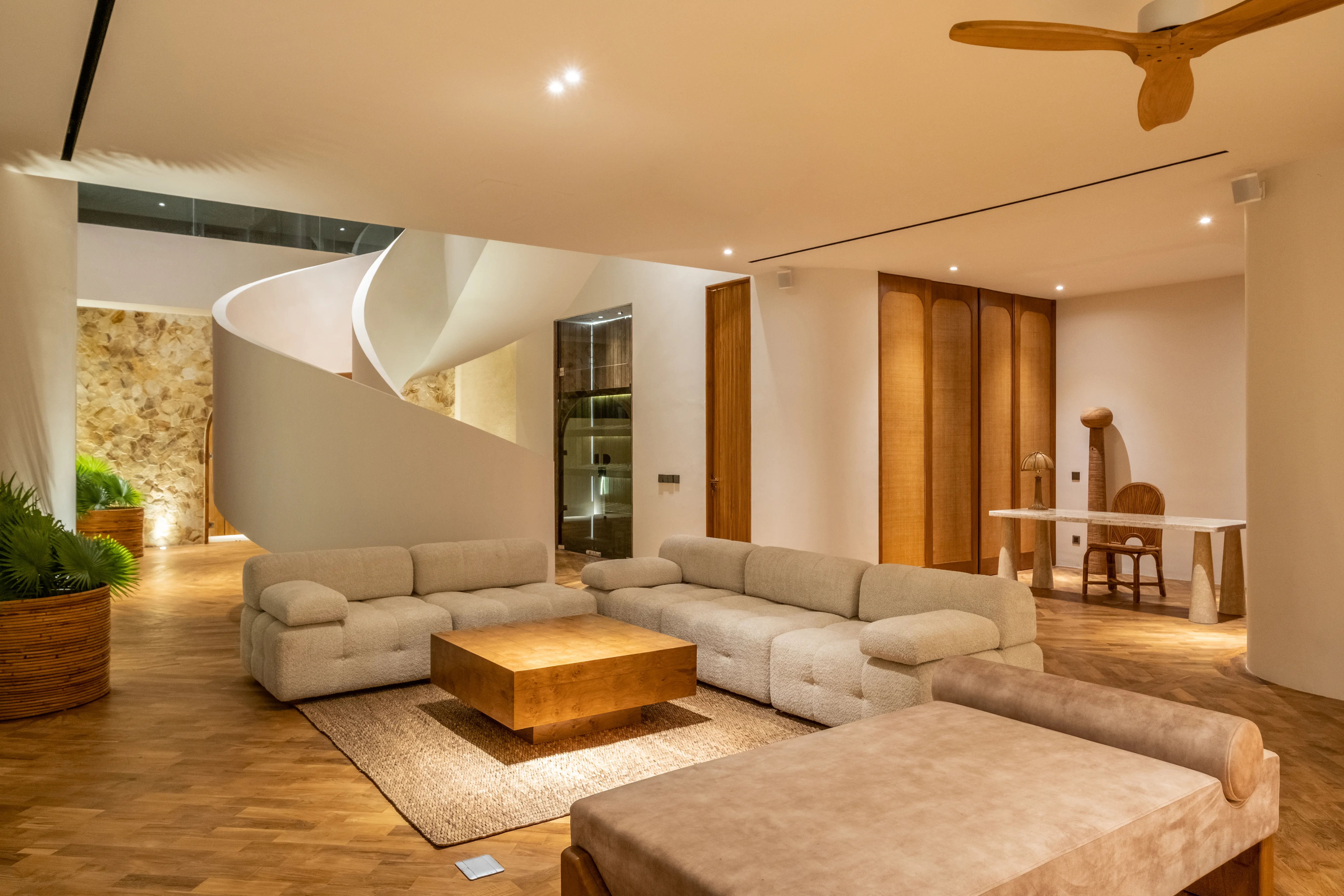 BABYLON — gallery image 7
