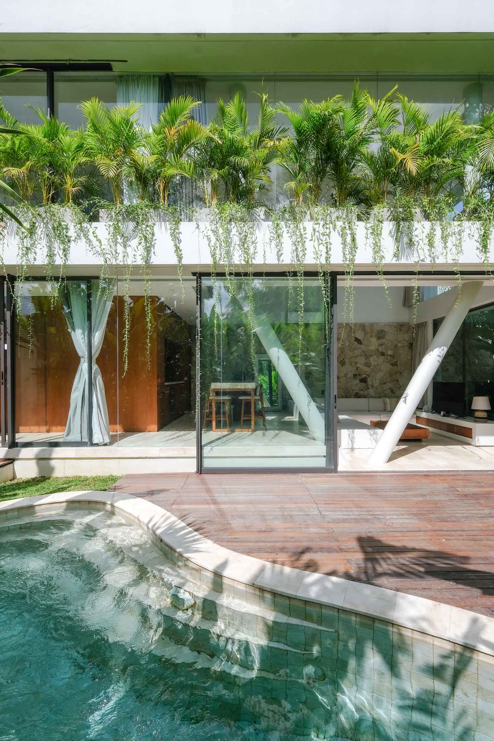 RUMAH ELAINE
